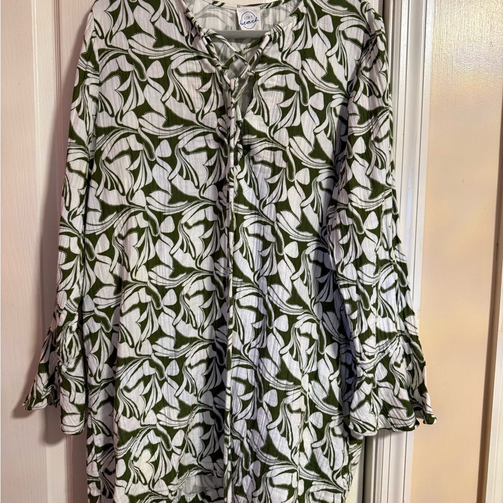 LOFT Beach Olive and White Leaf Pattern Top - Picture 2 of 5